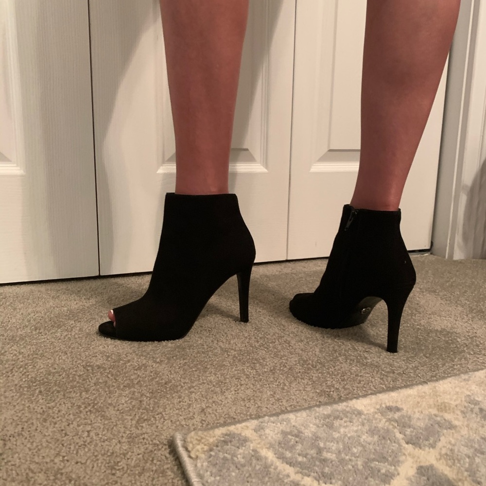 Michael Kors suede leather ankle boots - Picture 2 of 4
